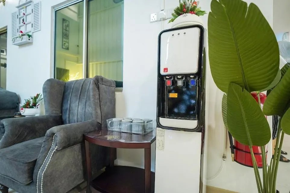 B Link Hotel Kulai