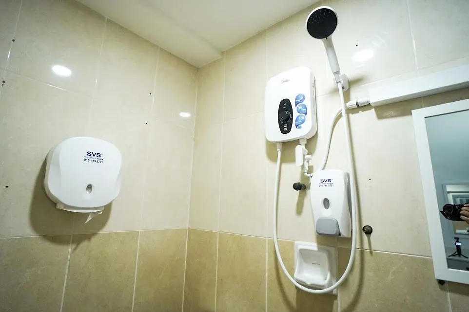 B Link Hotel Kulai 2*,  Malaysia